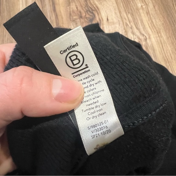 Athleta Ethereal Cocoon Wrap Sweater Cardigan - Picture 8 of 8